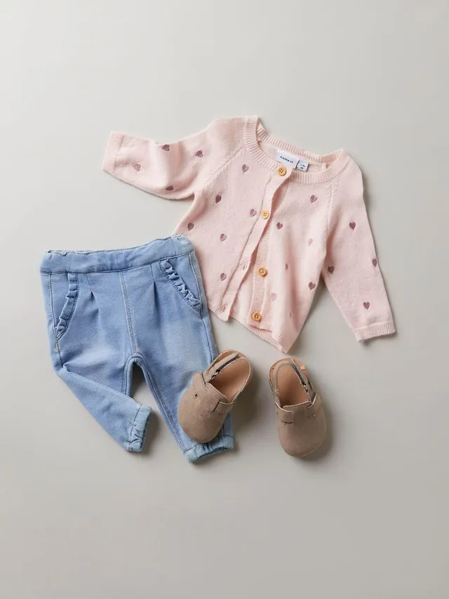 ✵ Name It Sweatjeans »NBFBELLA ROUND JEANS 6101-TR NOOS«, mit coolen Abriebeffekten online entdecken | Jelmoli-Versand